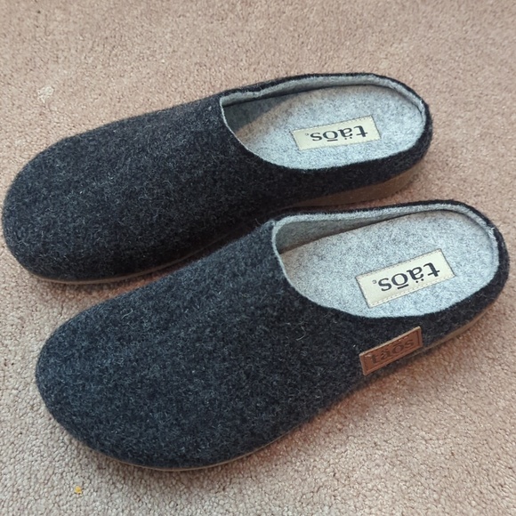 Taos Footwear Shoes - Taos Womens Woollery 2 gray slip on clogs Size 39 EU Size 8-8.5 USA